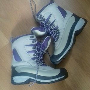 L.L. Bean Women Boot size 6